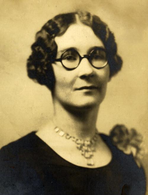 Flora MacLean