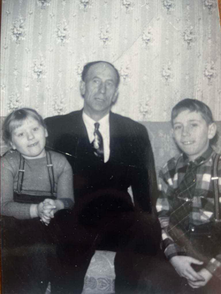Johnny MacLennan