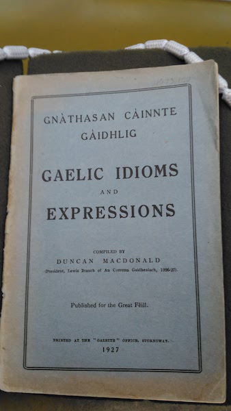 Gnàthasan Càinnte Gàidhlig (Gaelic Idioms and Expressions)